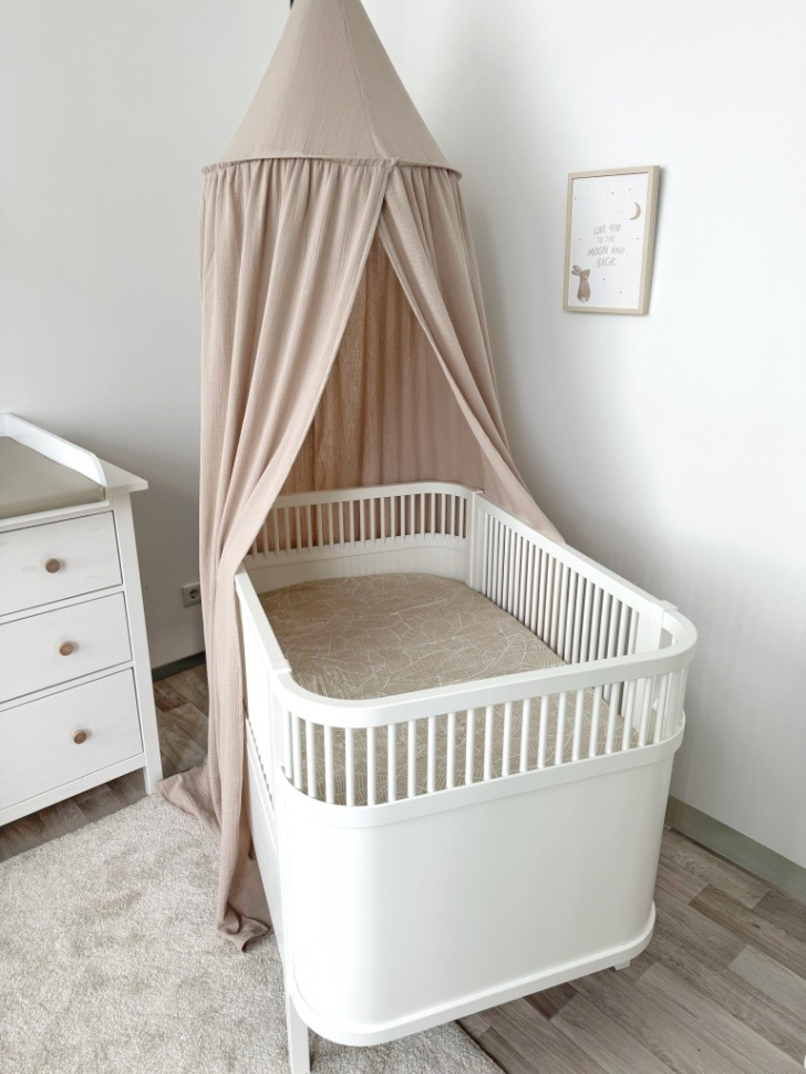 Baldachin cappuccino